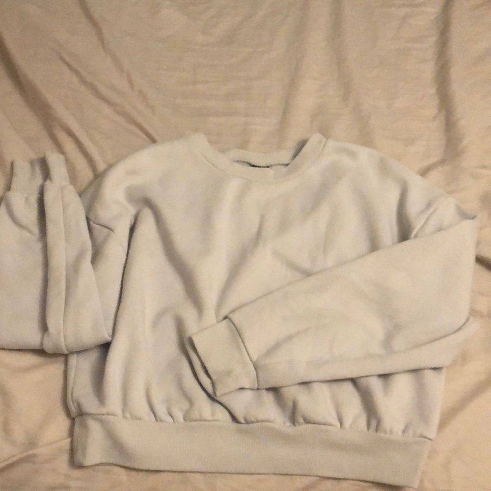 Light blue cropped crew neck